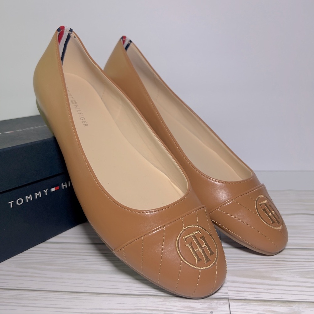 Tommy Hilfiger Gahvi Casual flats Shoe Size 9, 9 1/2 Faux leather upper